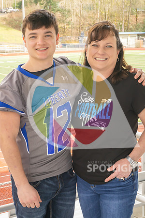 LibertyFootballSeniorsMoms-02