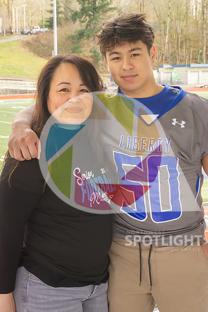 LibertyFootballSeniorsMoms-04