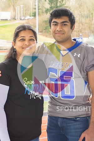 LibertyFootballSeniorsMoms-06