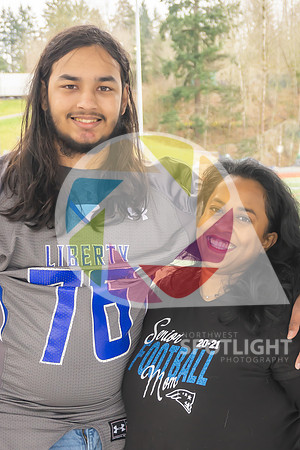 LibertyFootballSeniorsMoms-08