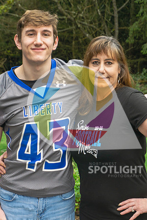 LibertyFootballSeniorsMoms-17