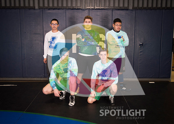 LHS Wrestling Seniors _NEW9495
